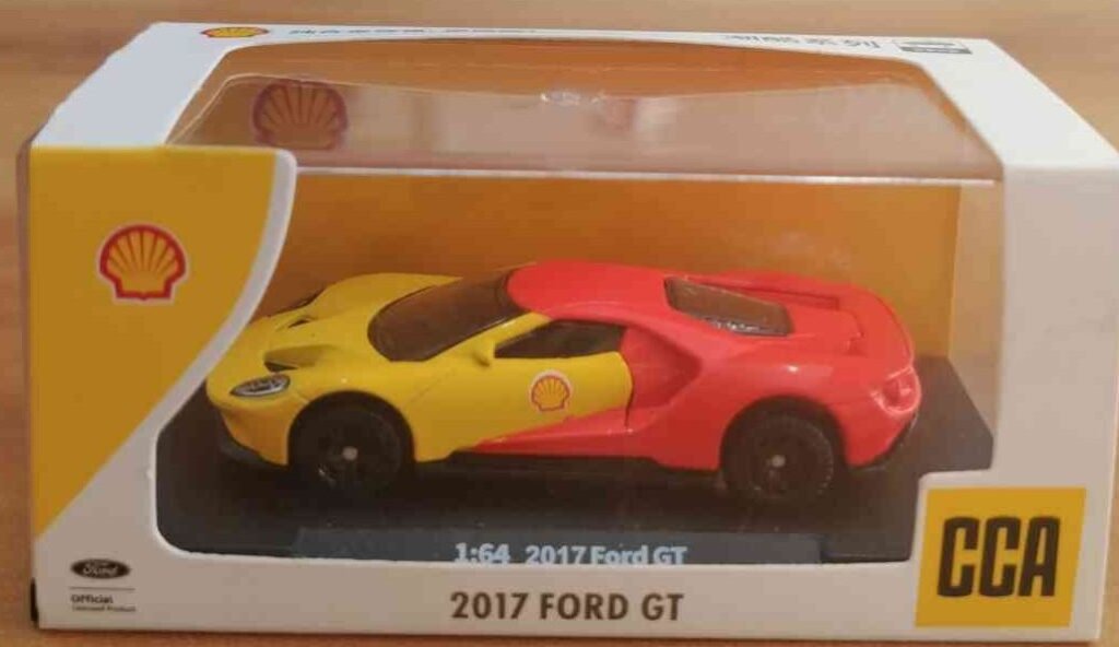 CA CAR 1:64 ACRYLIC CASE M 9