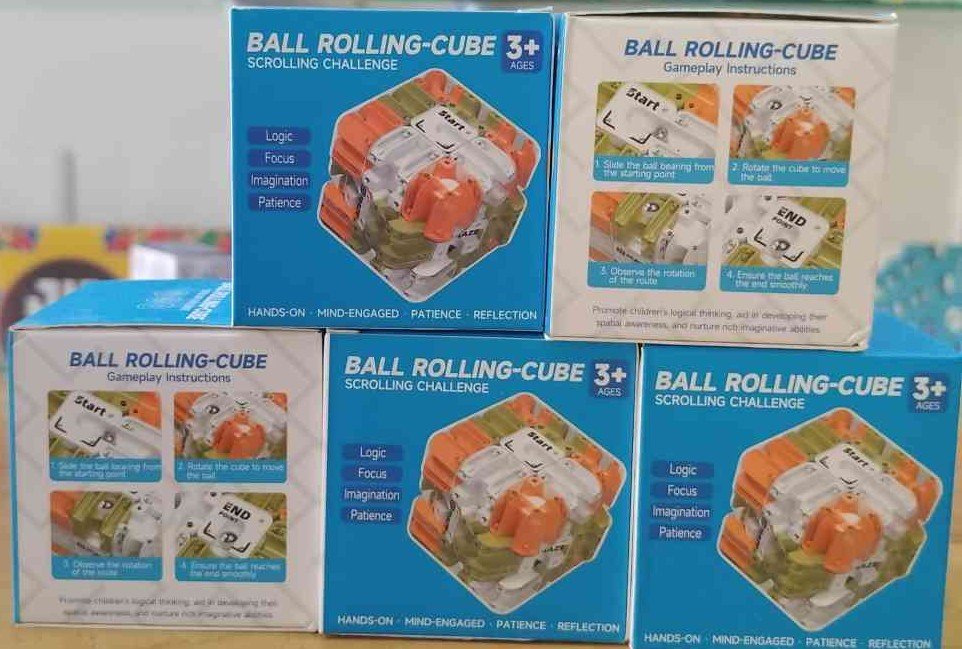 BALL ROLLING CUBE